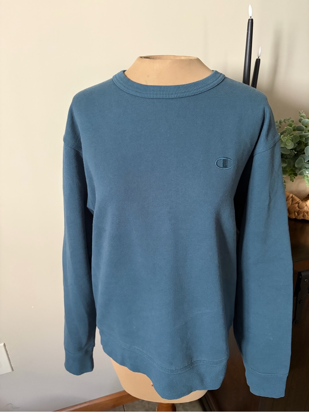 Champion Men's Blue Crewneck Sweatshirt